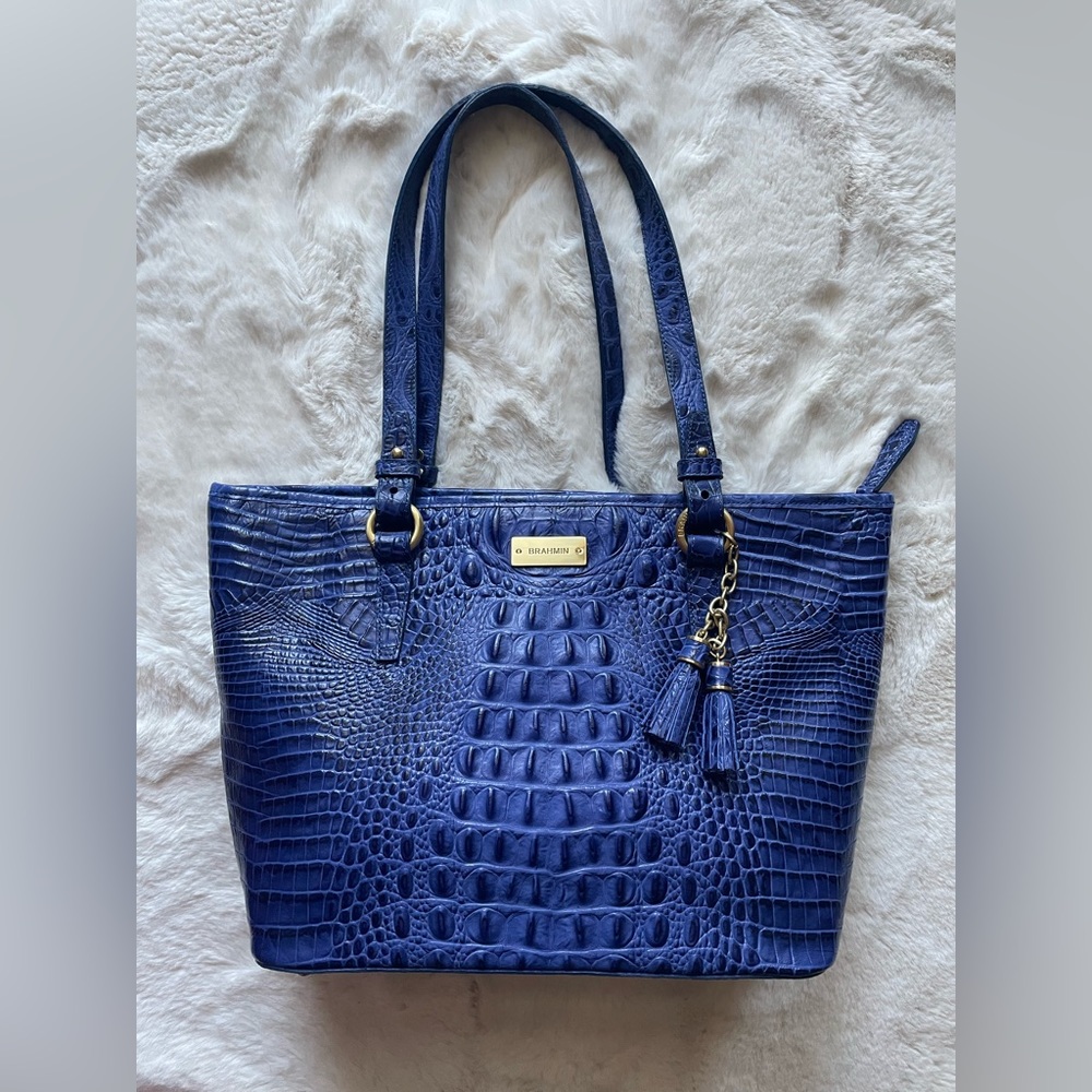 Brahmin genuine leather bag(medium)